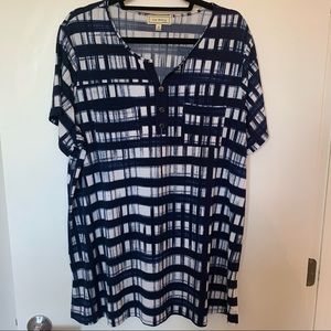 Women Plus Size Liz McCoy Blue & White Blouse 2X